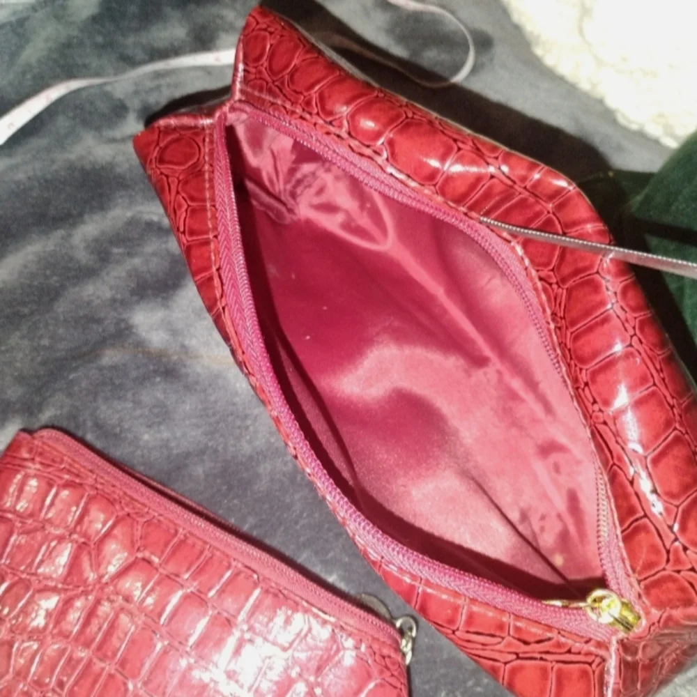 Estee Lauder Deep Red Croc Embossed Patent Toiletry Cosmetic Bags, Set of 2